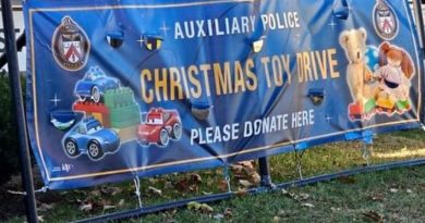 4 மாவட்ட டொராண்டோ காவல் Auxiliary Toy Drive